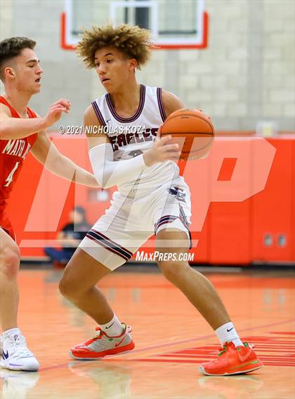 Thumbnail 2 in Capistrano Valley Christian vs. Mater Dei (Mater Dei Extravaganza) photogallery.