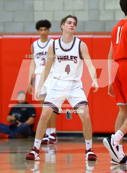 Thumbnail 2 in Capistrano Valley Christian vs. Mater Dei (Mater Dei Extravaganza) photogallery.