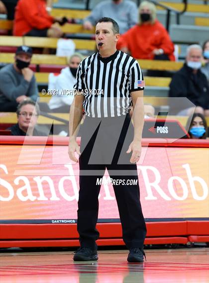 Thumbnail 1 in Capistrano Valley Christian vs. Mater Dei (Mater Dei Extravaganza) photogallery.