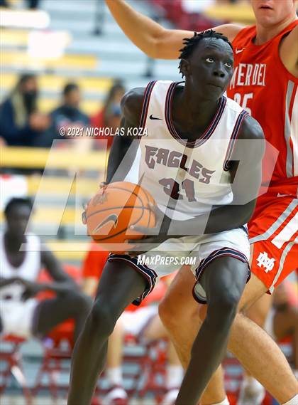 Thumbnail 3 in Capistrano Valley Christian vs. Mater Dei (Mater Dei Extravaganza) photogallery.