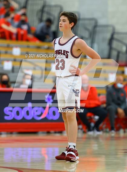 Thumbnail 3 in Capistrano Valley Christian vs. Mater Dei (Mater Dei Extravaganza) photogallery.