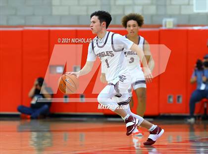 Thumbnail 1 in Capistrano Valley Christian vs. Mater Dei (Mater Dei Extravaganza) photogallery.
