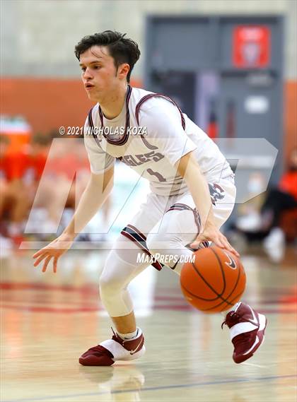 Thumbnail 2 in Capistrano Valley Christian vs. Mater Dei (Mater Dei Extravaganza) photogallery.