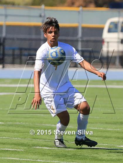 Thumbnail 1 in La Jolla Country Day vs. San Ysidro (CIF SDS D3 Final) photogallery.