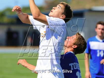 Thumbnail 3 in La Jolla Country Day vs. San Ysidro (CIF SDS D3 Final) photogallery.