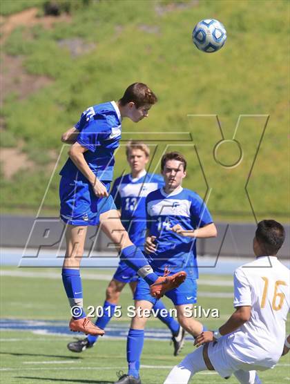 Thumbnail 3 in La Jolla Country Day vs. San Ysidro (CIF SDS D3 Final) photogallery.