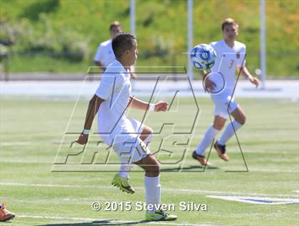 Thumbnail 2 in La Jolla Country Day vs. San Ysidro (CIF SDS D3 Final) photogallery.