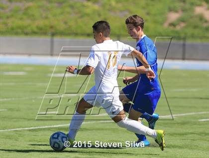 Thumbnail 3 in La Jolla Country Day vs. San Ysidro (CIF SDS D3 Final) photogallery.