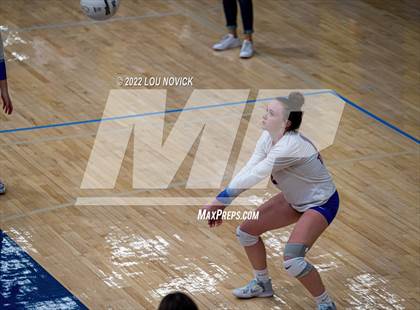 Thumbnail 1 in Los Lunas vs. Pojoaque Valley photogallery.