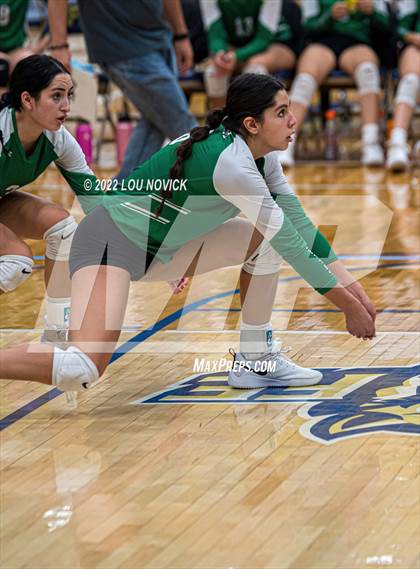 Thumbnail 2 in Los Lunas vs. Pojoaque Valley photogallery.