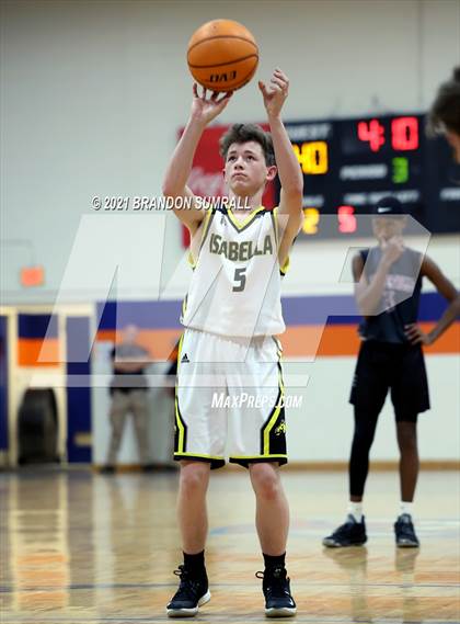 Thumbnail 2 in Isabella vs Maplesville (Chilton County Tournament) photogallery.