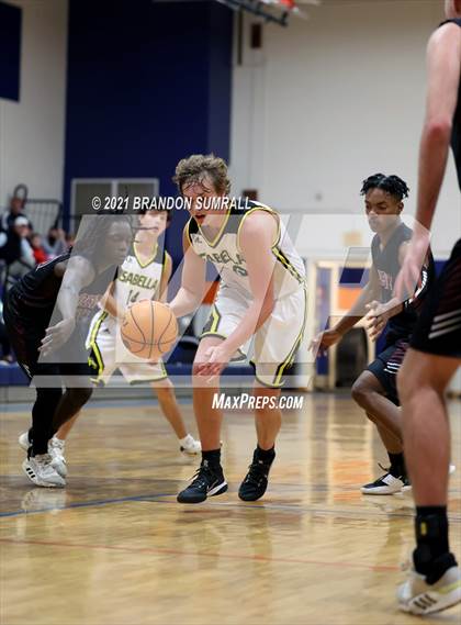 Thumbnail 3 in Isabella vs Maplesville (Chilton County Tournament) photogallery.