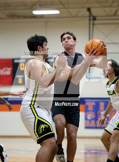 Thumbnail 2 in Isabella vs Maplesville (Chilton County Tournament) photogallery.