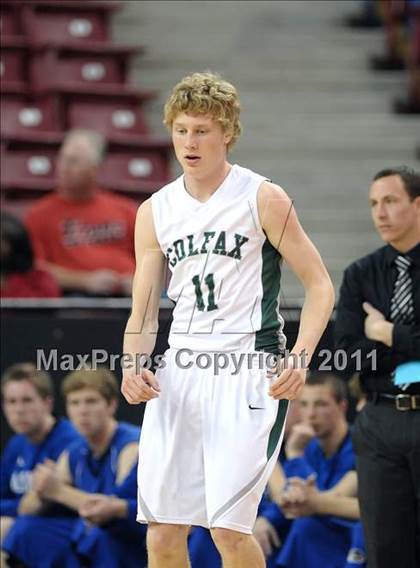 Thumbnail 3 in Amador vs. Colfax (CIF SJS D4 Final) photogallery.