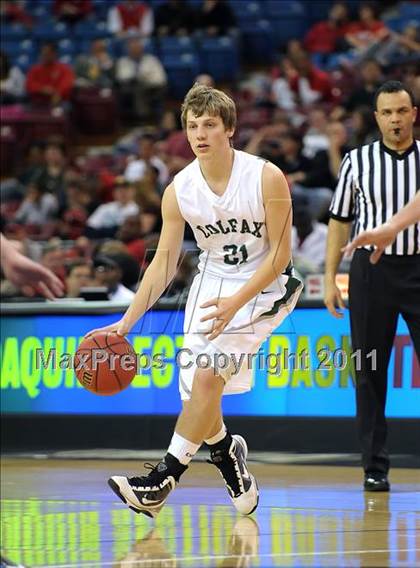 Thumbnail 1 in Amador vs. Colfax (CIF SJS D4 Final) photogallery.