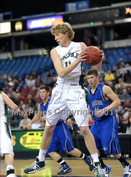 Thumbnail 1 in Amador vs. Colfax (CIF SJS D4 Final) photogallery.