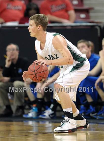 Thumbnail 2 in Amador vs. Colfax (CIF SJS D4 Final) photogallery.
