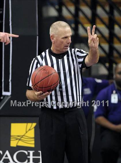 Thumbnail 1 in Amador vs. Colfax (CIF SJS D4 Final) photogallery.