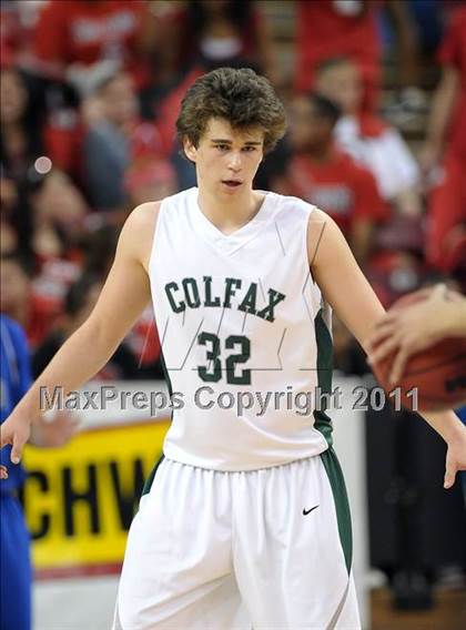 Thumbnail 2 in Amador vs. Colfax (CIF SJS D4 Final) photogallery.