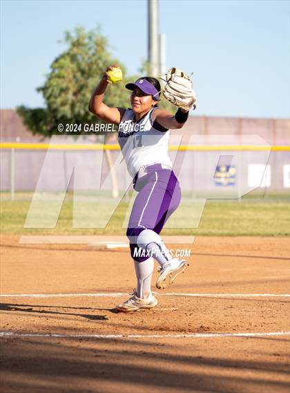 Thumbnail 3 in Grossmont @ Southwest EC photogallery.