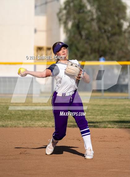 Thumbnail 1 in Grossmont @ Southwest EC photogallery.