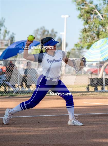 Thumbnail 1 in Grossmont @ Southwest EC photogallery.