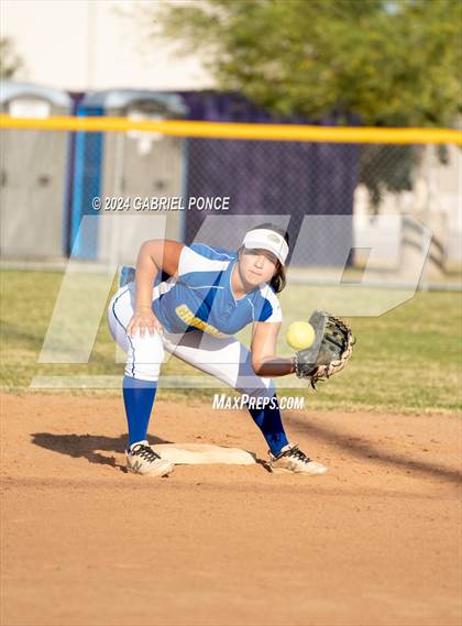 Thumbnail 3 in Grossmont @ Southwest EC photogallery.