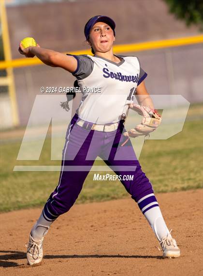 Thumbnail 3 in Grossmont @ Southwest EC photogallery.