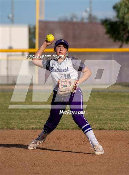 Thumbnail 2 in Grossmont @ Southwest EC photogallery.