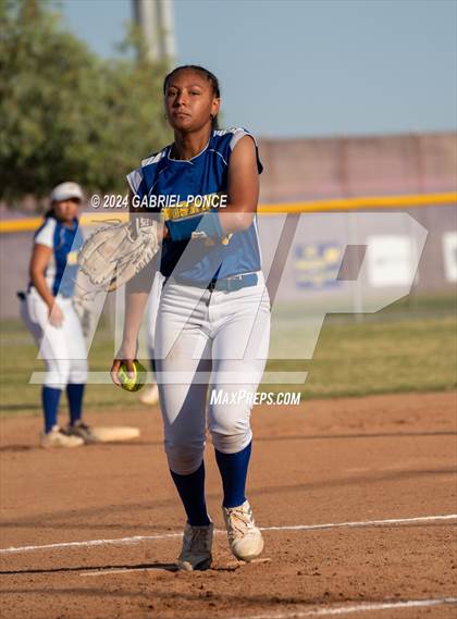 Thumbnail 3 in Grossmont @ Southwest EC photogallery.