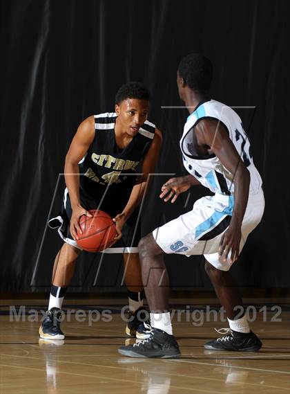 Thumbnail 1 in San Gorgonio vs. Citrus Valley (Inland Empire Classic) photogallery.