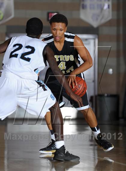Thumbnail 2 in San Gorgonio vs. Citrus Valley (Inland Empire Classic) photogallery.