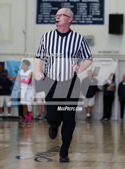 Thumbnail 3 in Camarillo vs Rio Mesa photogallery.