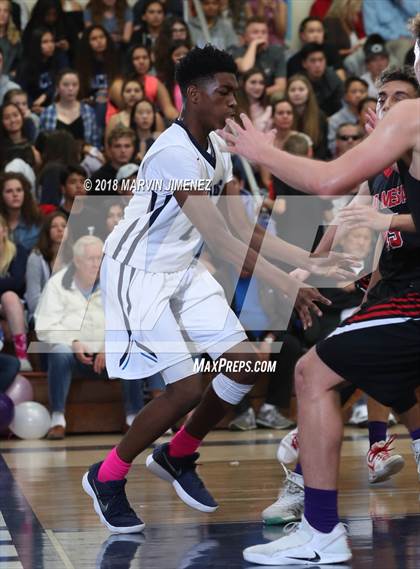 Thumbnail 2 in Camarillo vs Rio Mesa photogallery.