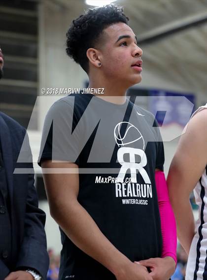 Thumbnail 2 in Camarillo vs Rio Mesa photogallery.