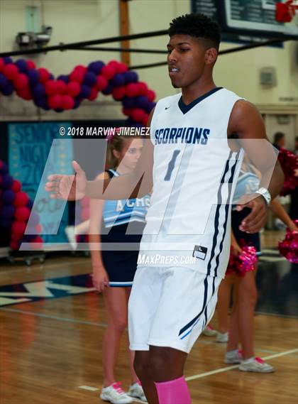 Thumbnail 2 in Camarillo vs Rio Mesa photogallery.