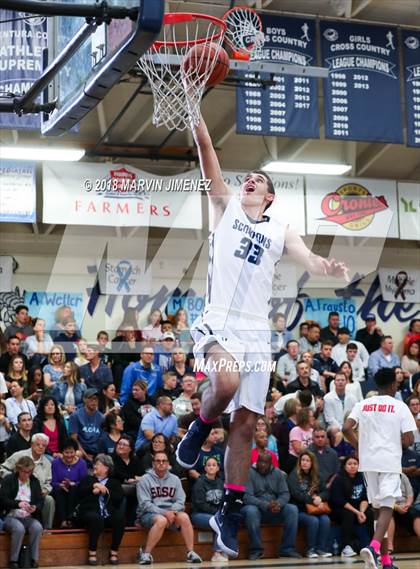 Thumbnail 2 in Camarillo vs Rio Mesa photogallery.
