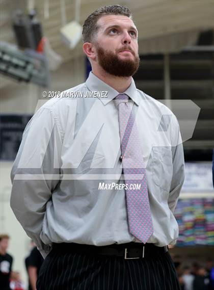 Thumbnail 2 in Camarillo vs Rio Mesa photogallery.