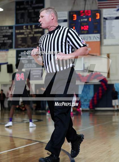 Thumbnail 2 in Camarillo vs Rio Mesa photogallery.