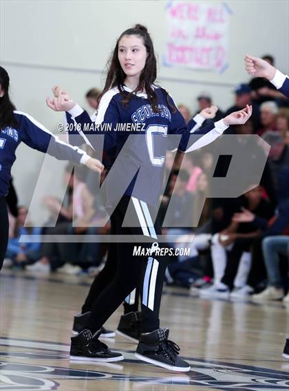 Thumbnail 2 in Camarillo vs Rio Mesa photogallery.