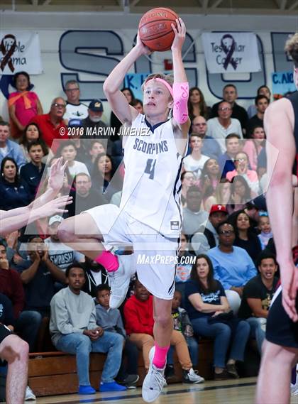 Thumbnail 2 in Camarillo vs Rio Mesa photogallery.