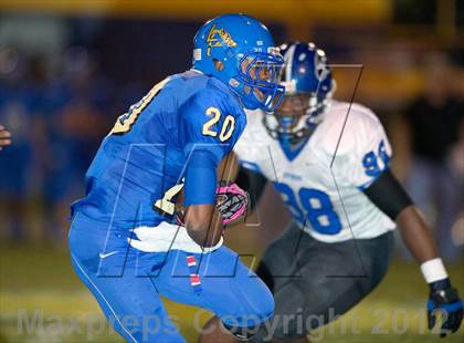 Thumbnail 3 in Largo vs. Armwood (FHSAA 6A Playoffs) photogallery.