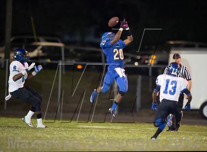Thumbnail 1 in Largo vs. Armwood (FHSAA 6A Playoffs) photogallery.