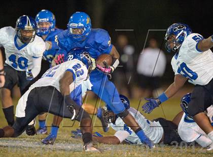 Thumbnail 1 in Largo vs. Armwood (FHSAA 6A Playoffs) photogallery.