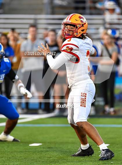 Thumbnail 2 in Mission Viejo @ Santa Margarita (MaxPreps Game of the Week) photogallery.
