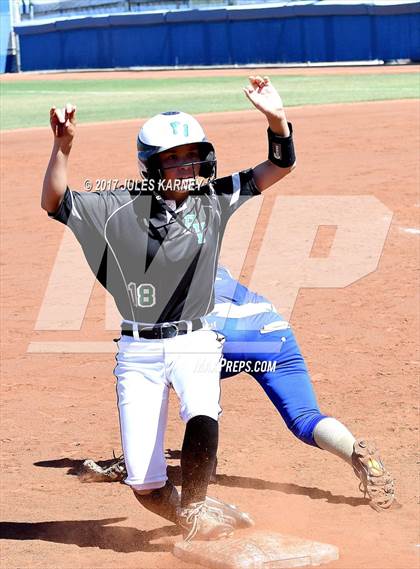 Thumbnail 2 in Reed vs Palo Verde (NIAA 4A Playoff) photogallery.