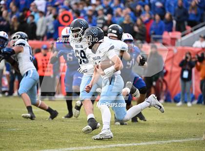 Thumbnail 2 in Cherry Creek vs. Valor Christian (CHSAA 5A State Final) photogallery.
