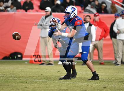 Thumbnail 2 in Cherry Creek vs. Valor Christian (CHSAA 5A State Final) photogallery.