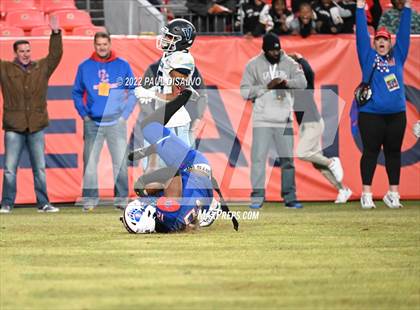 Thumbnail 3 in Cherry Creek vs. Valor Christian (CHSAA 5A State Final) photogallery.