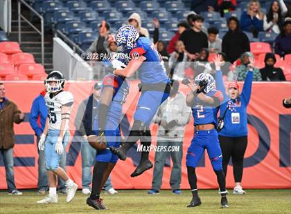 Thumbnail 2 in Cherry Creek vs. Valor Christian (CHSAA 5A State Final) photogallery.